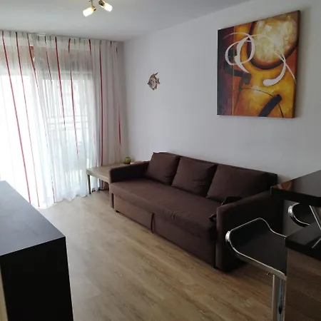 Primavera Apartment *